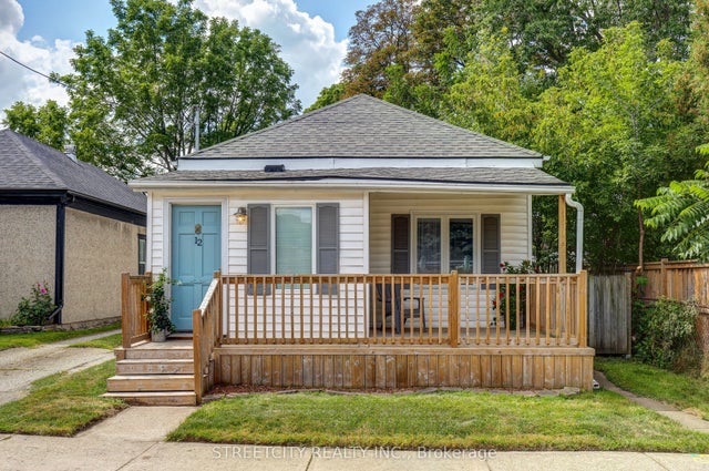 12 Cavendish Crescent, London North