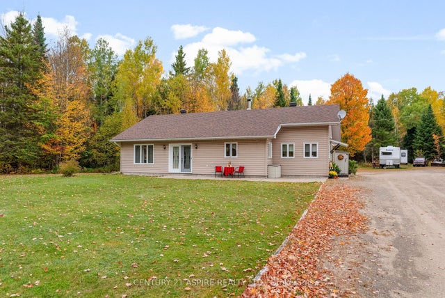33 Micks Road, Madawaska Valley