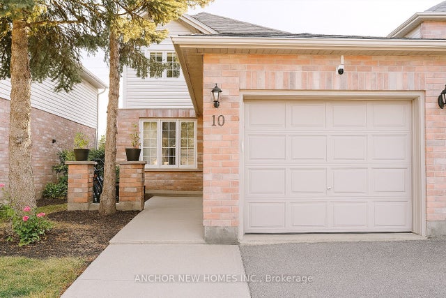 10 Chalkstone Drive 10, London South