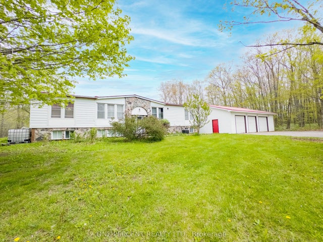 19656 Loyalist Parkway, Prince Edward County