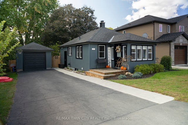 92 Sovereign Street W, Norfolk