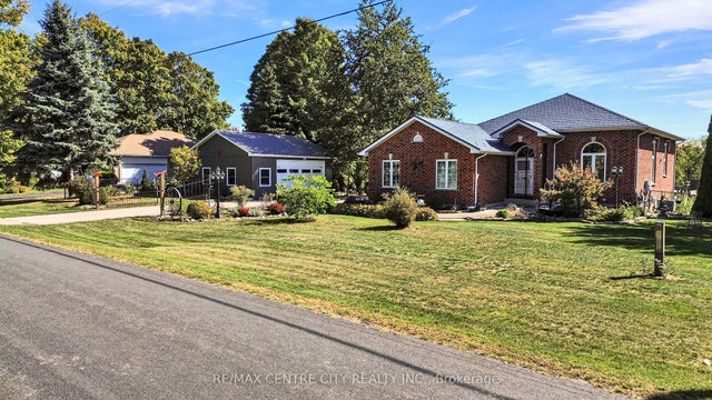 25181 Gray Line, West Elgin