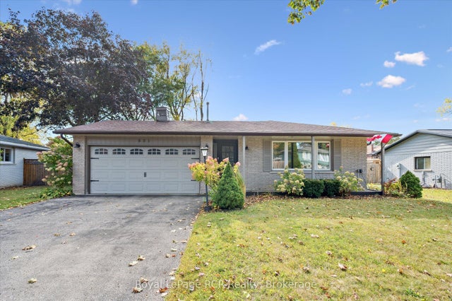 551 Oakview Crescent, Wellington North