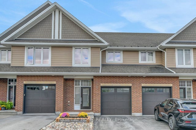 52 Arkose Street, Kanata