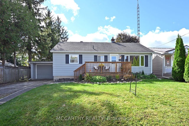 180 Artemesia Street N, Southgate