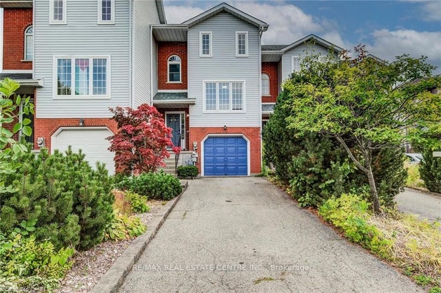 633 Grange Crescent, Waterloo