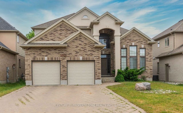 1025 Gleneagle Trail, London North