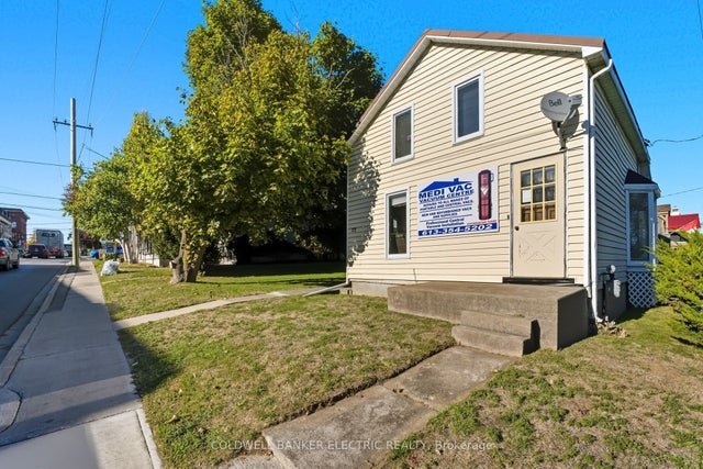 59 Centre Street N, Greater Napanee