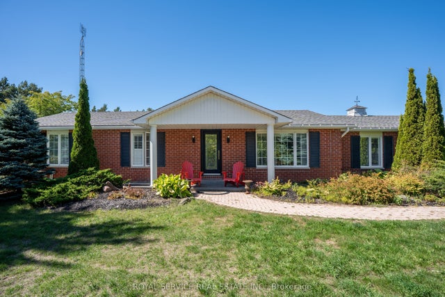 4470 Harwood Road, Hamilton Township