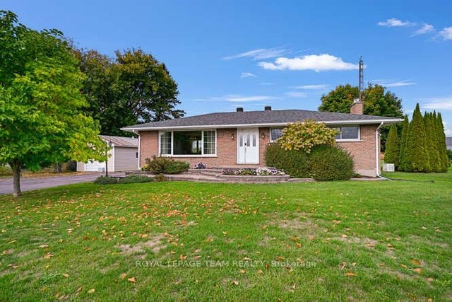 2214 County 2 Road, Edwardsburgh/Cardinal