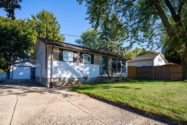 865 Alice Street, Woodstock