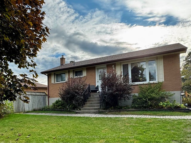 4 Highview Crescent, Belleville