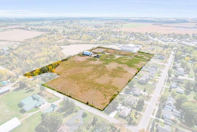 168 Elizabeth Street, Lambton Shores