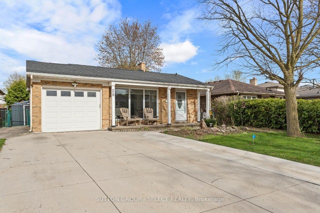 20 Lochern Road, London South