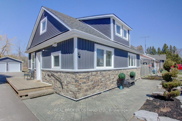9488 Wellington 124 Road, Erin