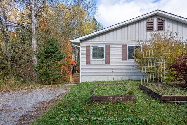 134 Chaffey Township Road, Huntsville