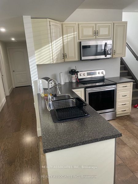 20 Beaucourt Road Basement-1br, Hamilton