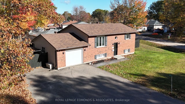 517 Abbie Lane, Petawawa