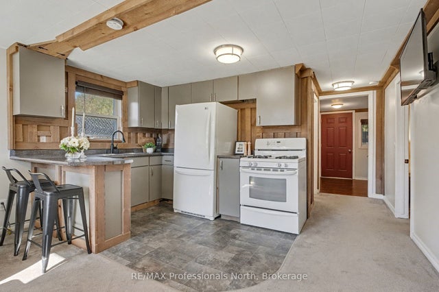 161 Quebec Street, Bracebridge
