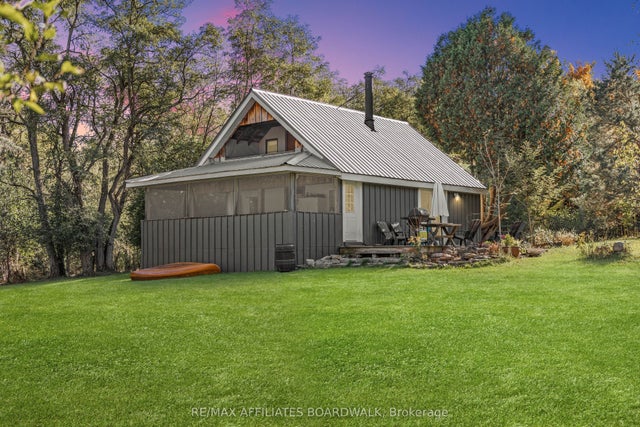 402 Mp4 Road, Rideau Lakes