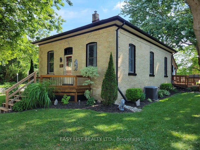212 Andrew Street, South Huron