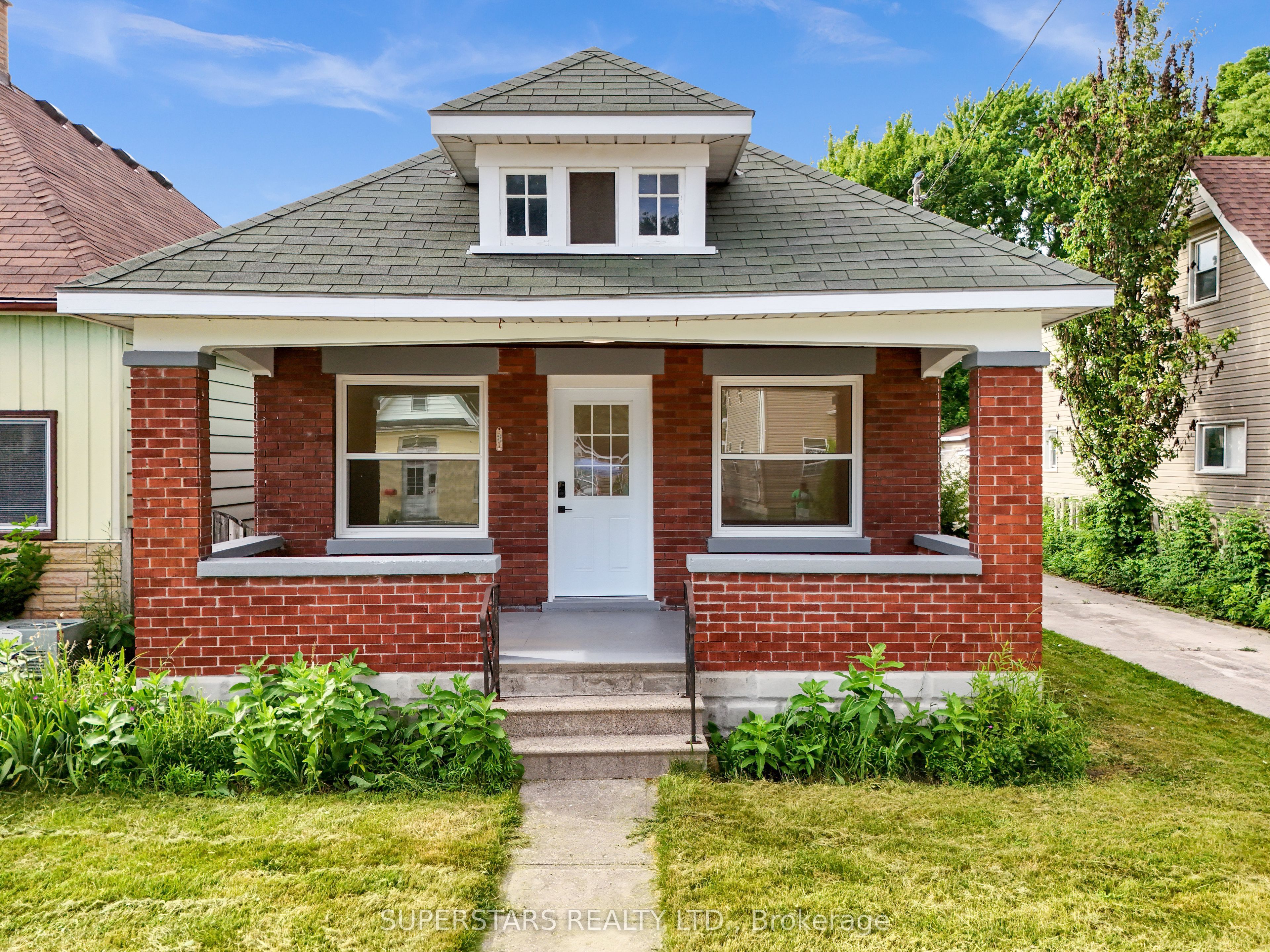 Photo of Listing #X12458284