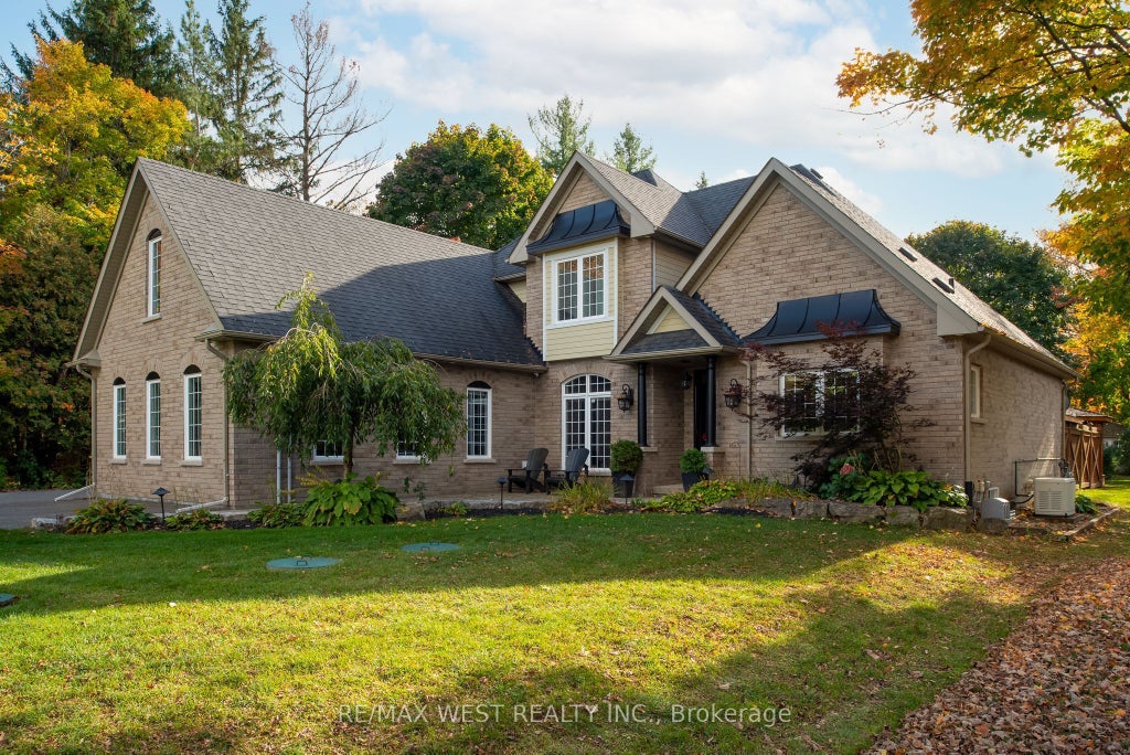 252 Main Street, Erin