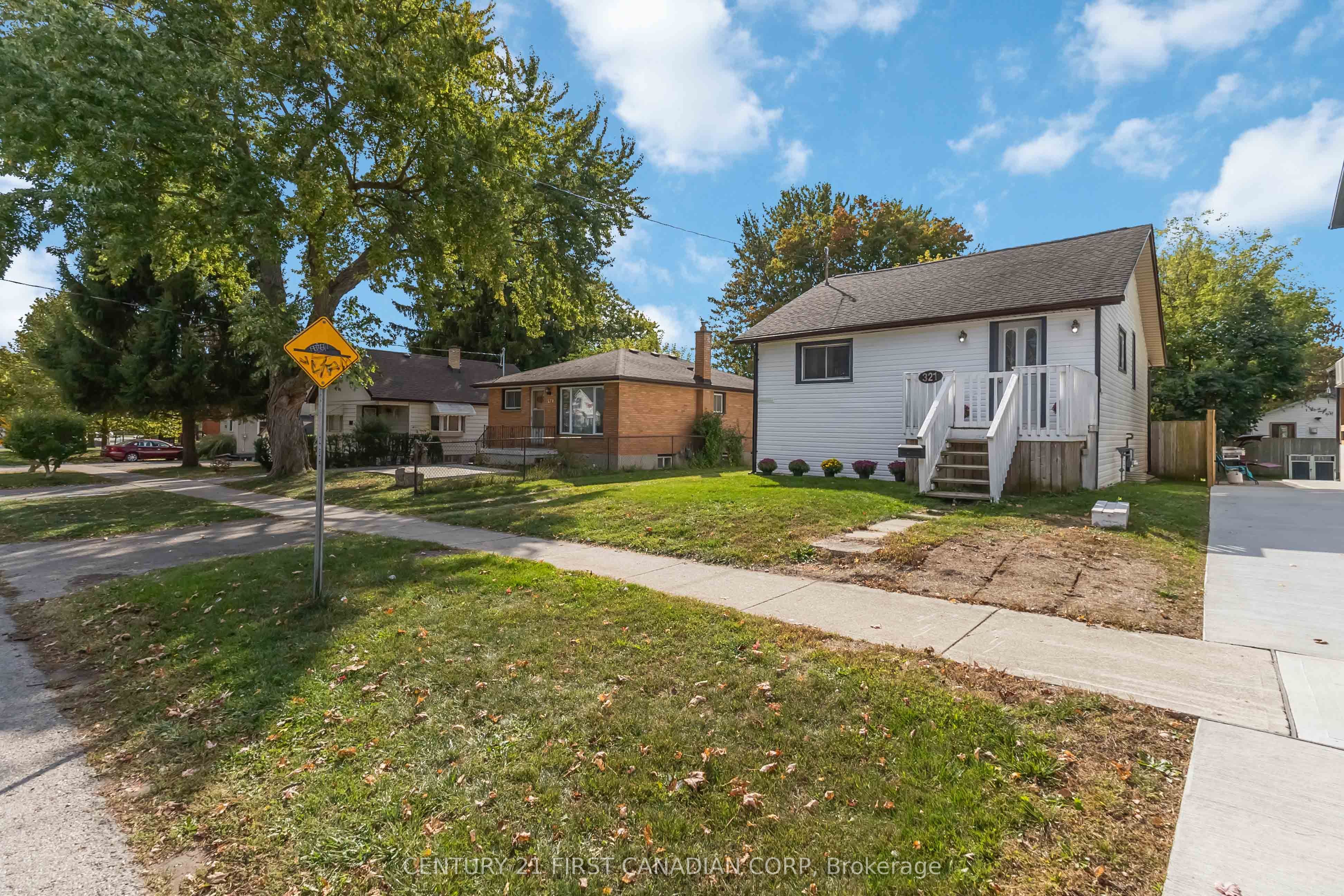 Photo of Listing #X12458433