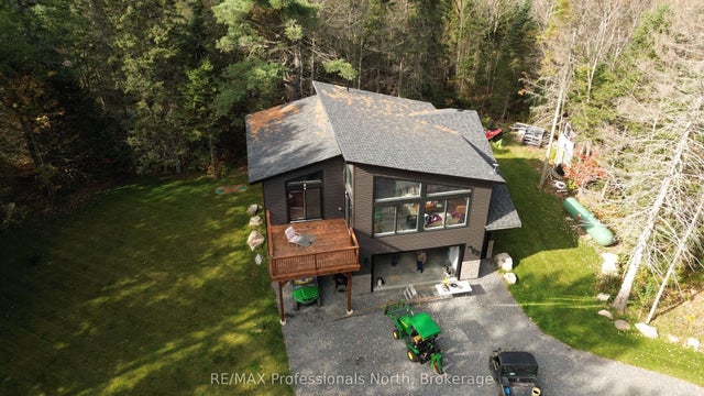 816 Second Avenue, McMurrich/Monteith