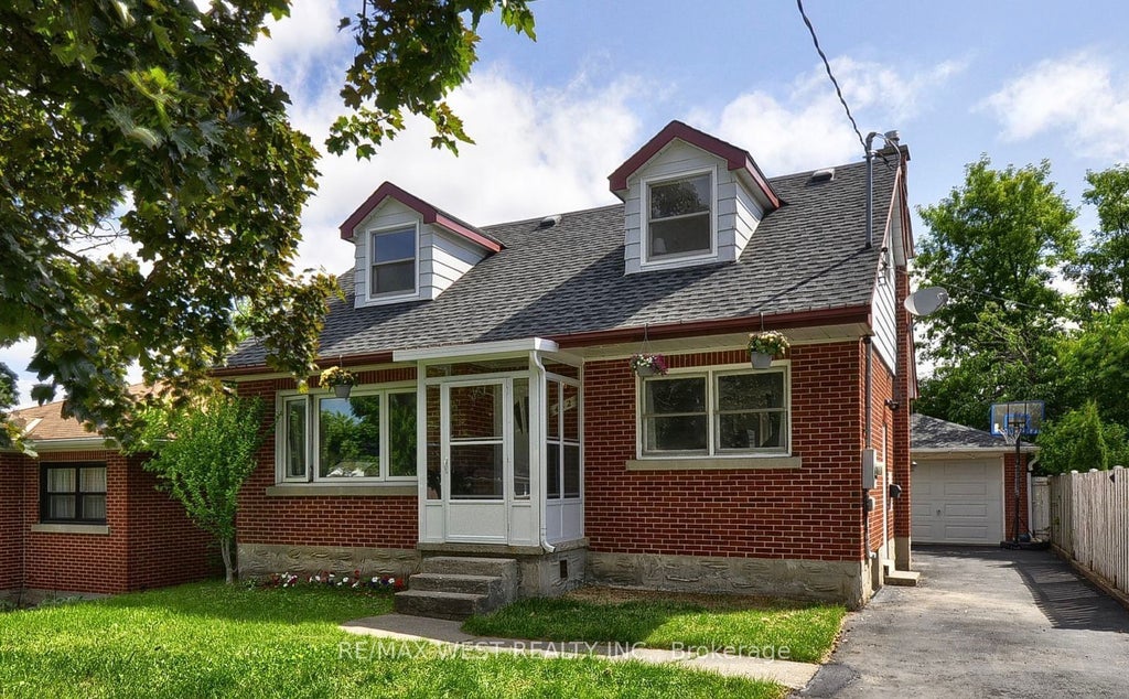 442 Highland Road E, Kitchener