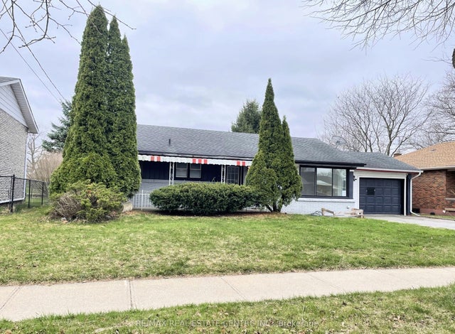 5866 Valley Way Legal Basement, Niagara Falls