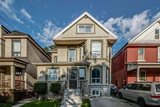 3 Minto Avenue Upper, Hamilton