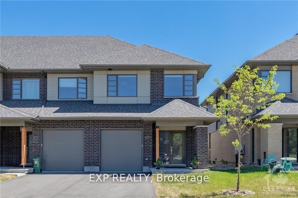 973 Ralph Hennessy Avenue, Blossom Park - Airport and Area