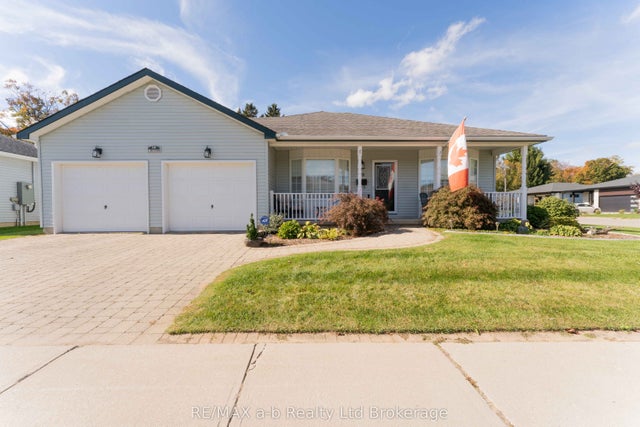 23 Armstrong Drive, Tillsonburg