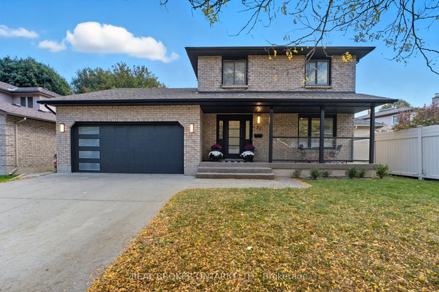 33 Winter Way, Brantford