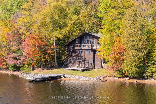 1187 Ivy Lane, Algonquin Highlands