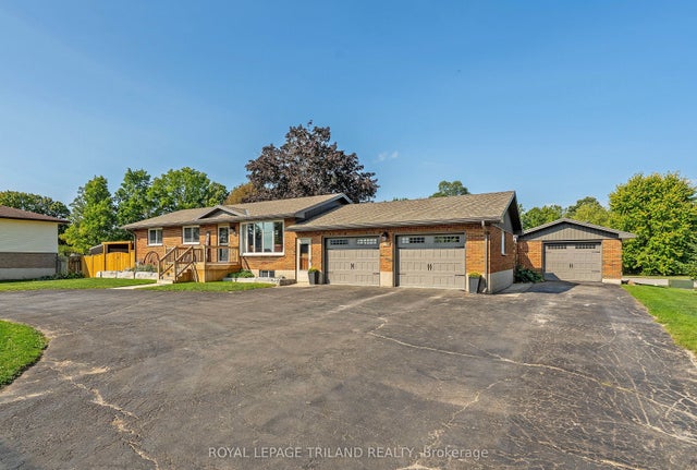 177 Queen Street, North Middlesex