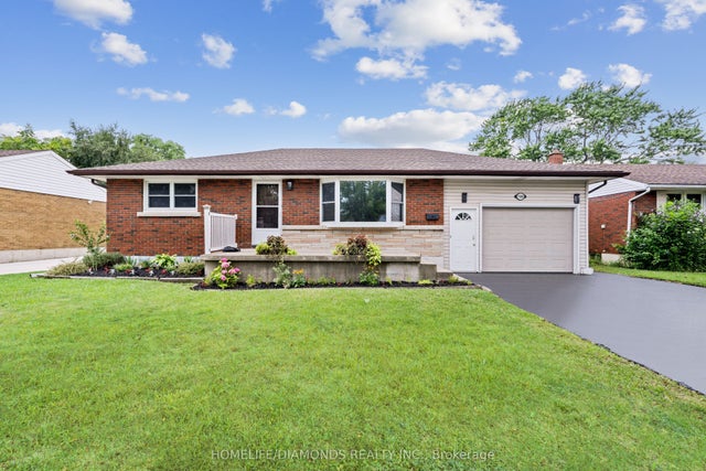 7305 Merritt Avenue, Niagara Falls