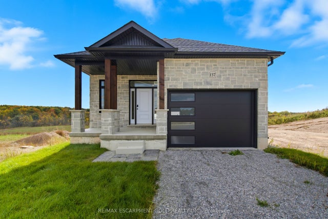137 Pike Creek Drive, Haldimand