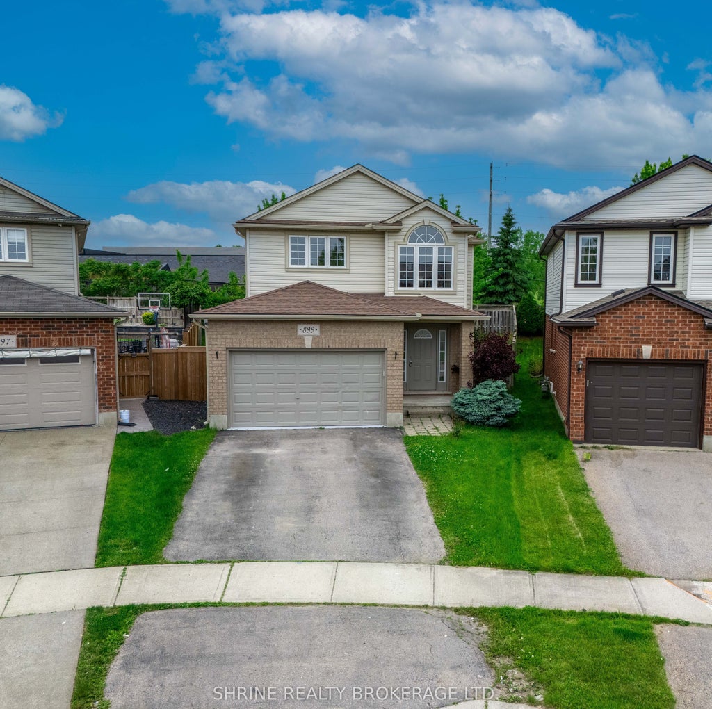 899 Bradshaw Crescent, London North