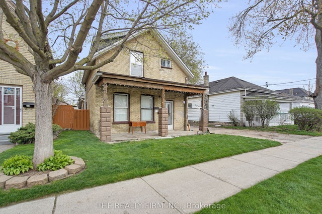 524 Simcoe Street, London East