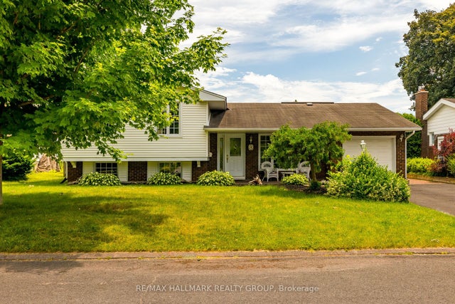 12 Ancona Crescent, South of Baseline to Knoxdale