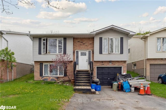 32 Hemlock Street, St. Catharines