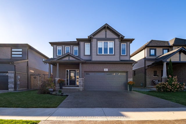 6 Myrtle Street N, Pelham