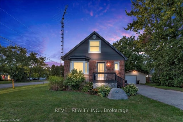 680 Woodburn Road, Hamilton