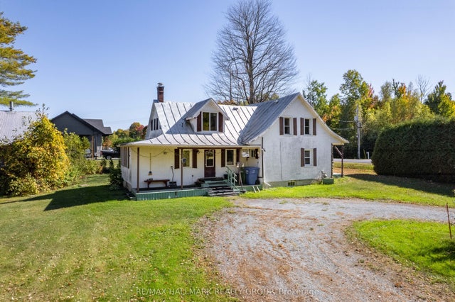 1677 Ste Anne Road, Champlain