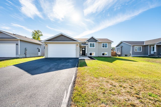 9 Terrance Drive, Petawawa