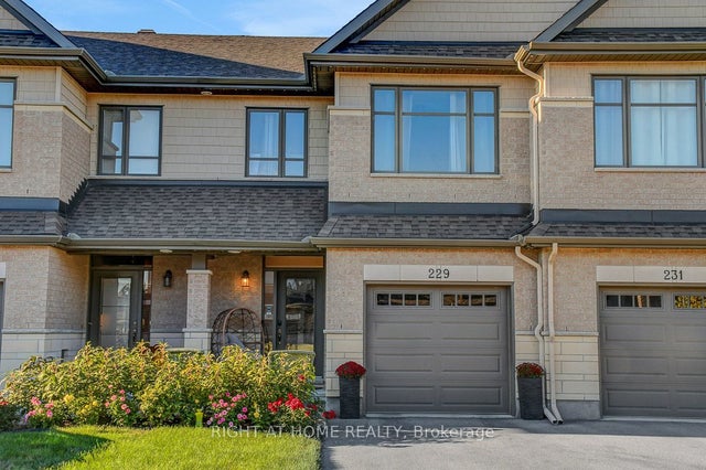 229 Purchase Crescent, Stittsville - Munster - Richmond