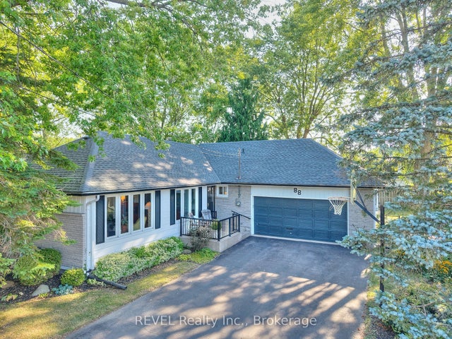 88 Haun Road, Fort Erie