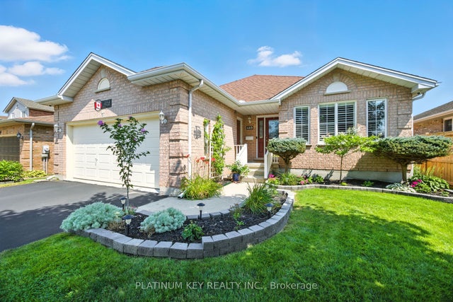 469 Riverview Drive, Strathroy-Caradoc